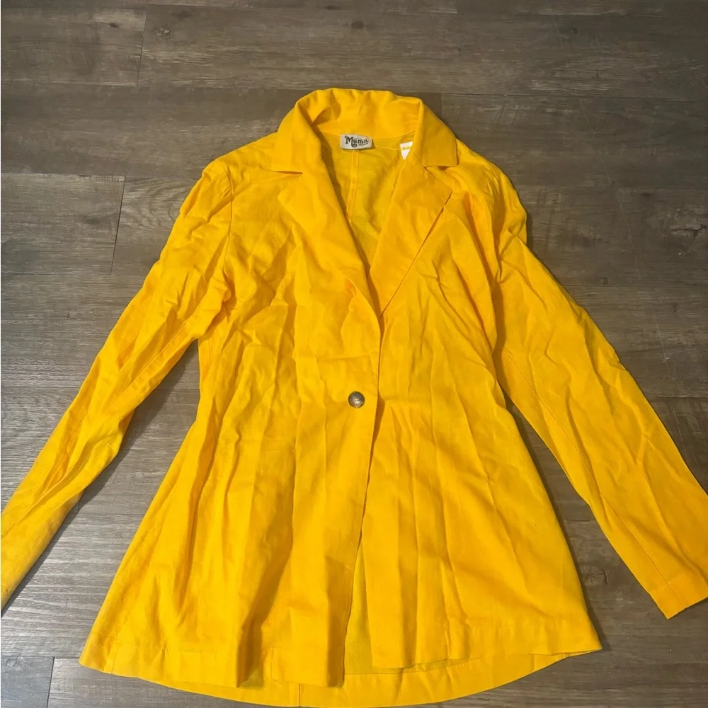 Vibrant‎ Yellow Blazer